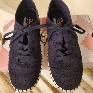 Sketchers Navy Sneakers Size 7.5 Medium